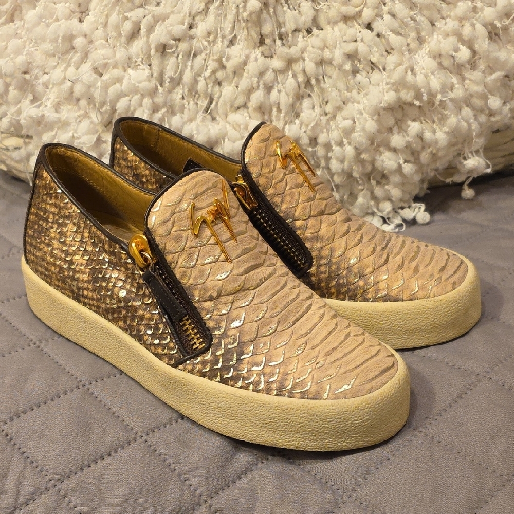 Giuseppe Zanotti Design  Brown and Cream Snakeskin Textured Sneakers - Picture 13 of 16